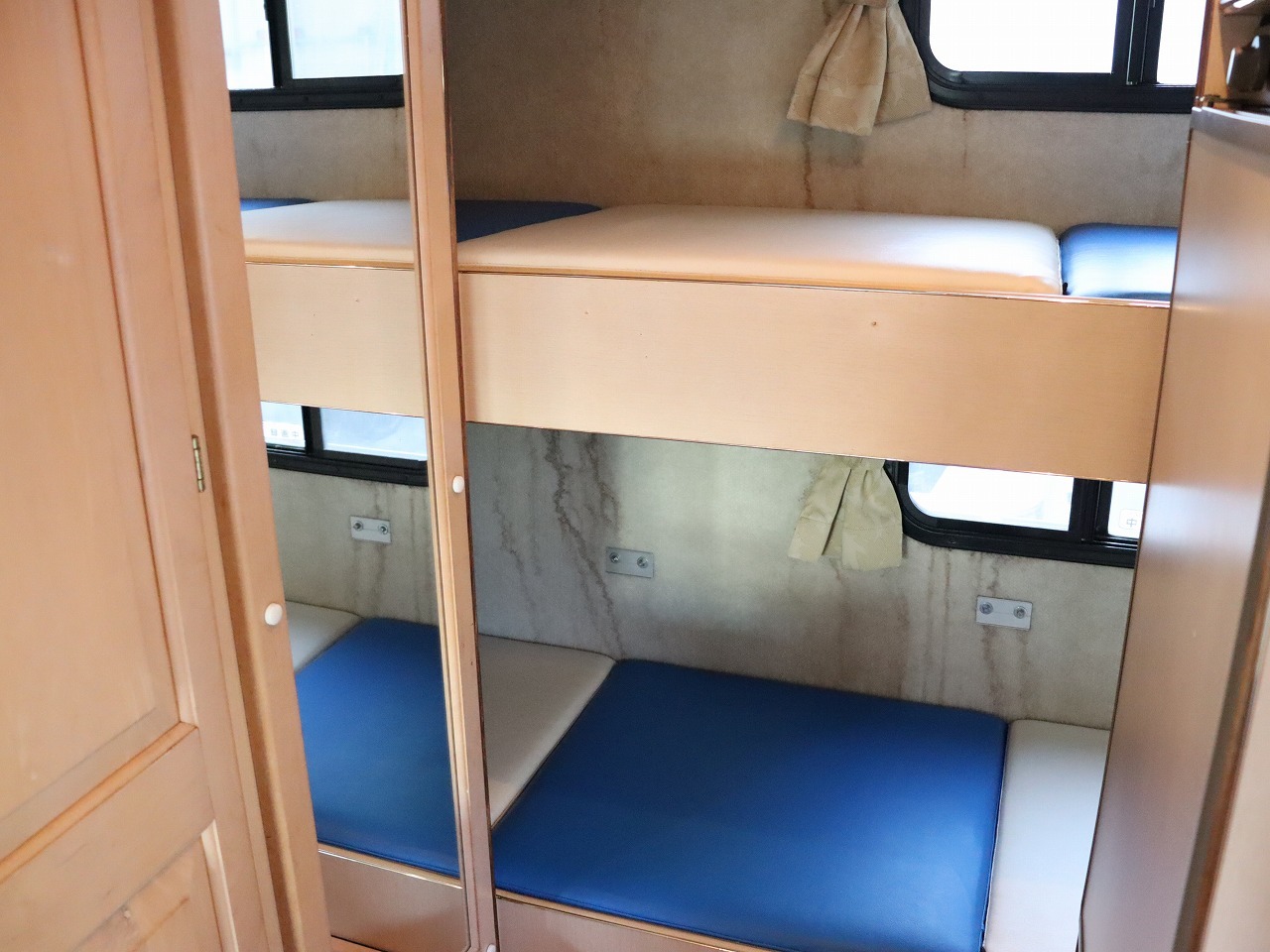 キャンピングカー キャブコン ｸﾞﾗﾝﾄﾞﾊｲｴｰｽ ｱﾈｯｸｽ ｴﾃﾞｨﾘﾊﾞﾃｨ4WD