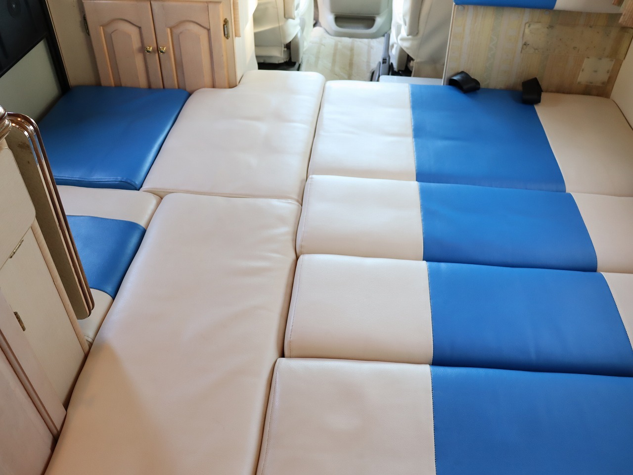 キャンピングカー キャブコン ｸﾞﾗﾝﾄﾞﾊｲｴｰｽ ｱﾈｯｸｽ ｴﾃﾞｨﾘﾊﾞﾃｨ4WD