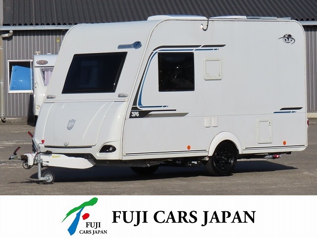 キャンピングカー トレーラー トリガノ エメロード376Vエディションプレミアム