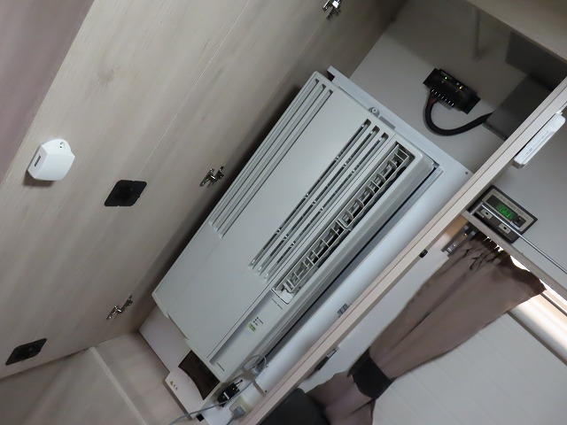 キャンピングカー トレーラー ﾄﾘｶﾞﾉ ｴﾒﾛｰﾄﾞ376Vｴﾃﾞｨｼｮﾝﾌﾟﾚﾐｱﾑ