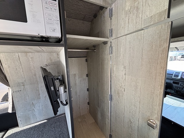 キャンピングカー バンコン ﾊｲｴｰｽ ﾘﾝｴｲ ﾊﾞｶﾝﾁｪｽﾀﾞｲﾈｯﾄ 4WD