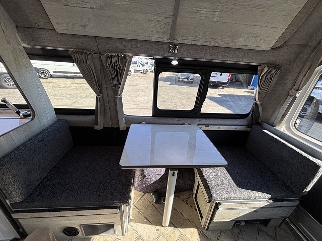 キャンピングカー バンコン ﾊｲｴｰｽ ﾘﾝｴｲ ﾊﾞｶﾝﾁｪｽﾀﾞｲﾈｯﾄ 4WD