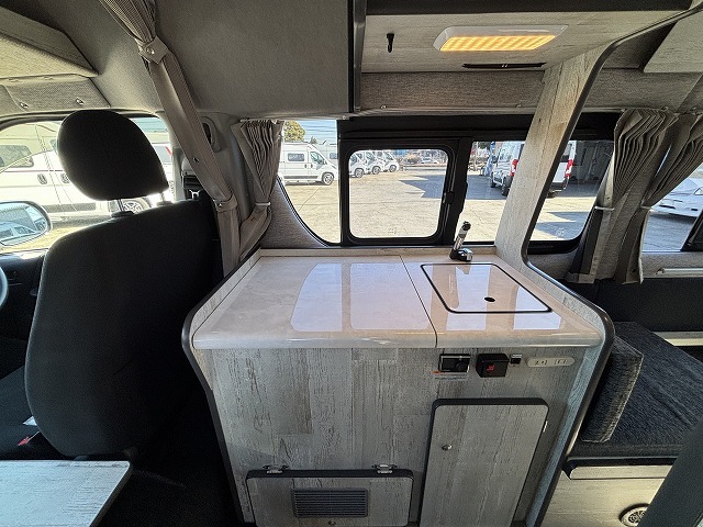 キャンピングカー バンコン ﾊｲｴｰｽ ﾘﾝｴｲ ﾊﾞｶﾝﾁｪｽﾀﾞｲﾈｯﾄ 4WD