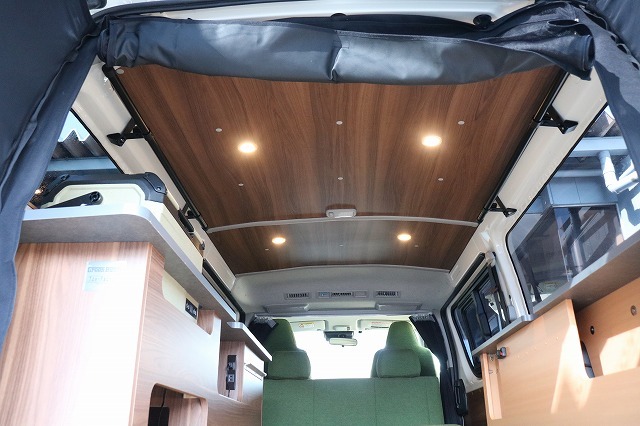 キャンピングカー バンコン ﾊｲｴｰｽ ﾄｲﾌｧｸﾄﾘｰ ｸﾞﾘｰﾝﾊﾞﾃﾞｨ 4WD