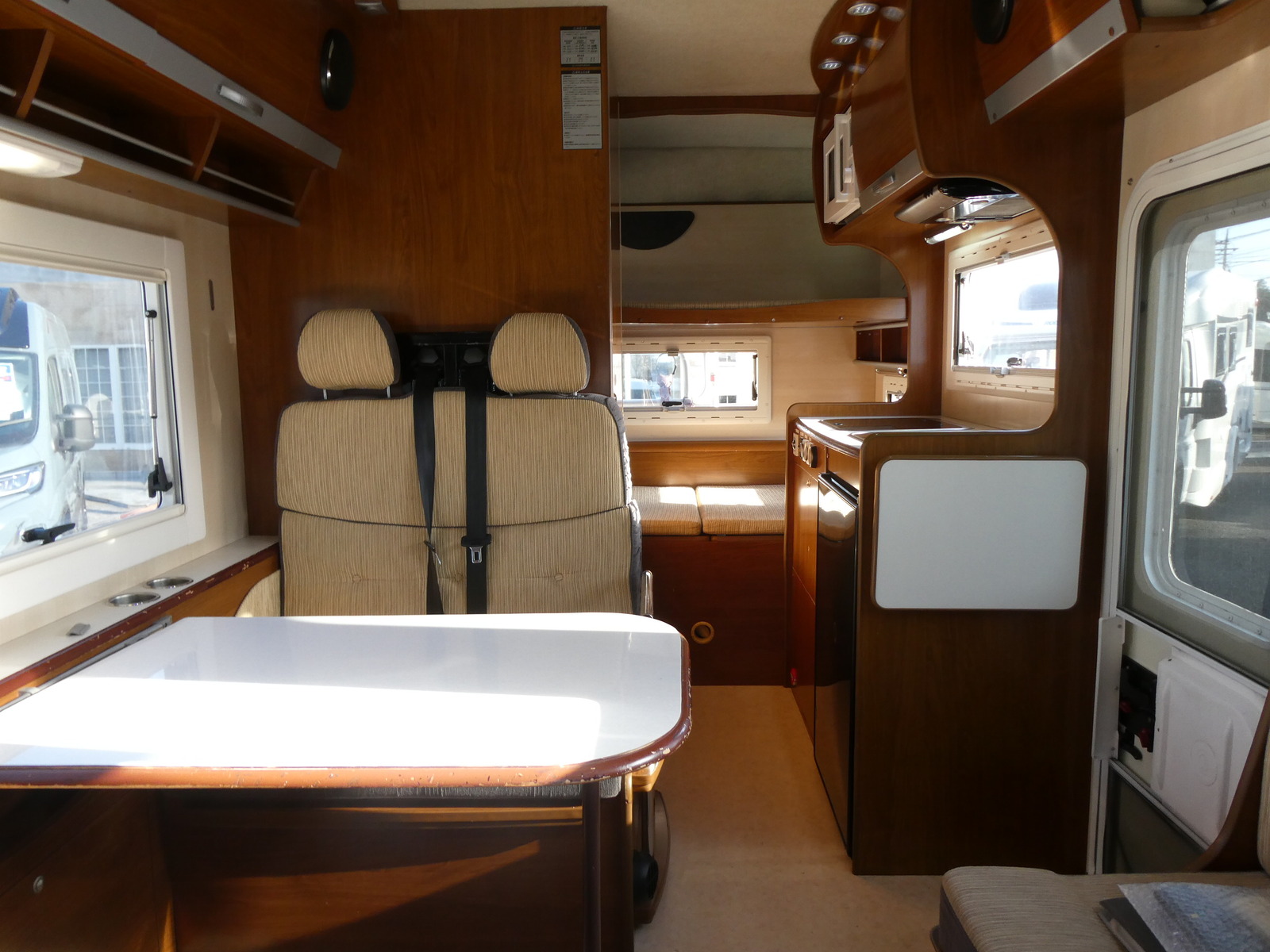 キャンピングカー キャブコン ﾊﾞﾝﾃｯｸ　ｼﾞﾙ520　家AC　FF　ｶﾞｽ式温水ﾎﾞｲﾗｰ