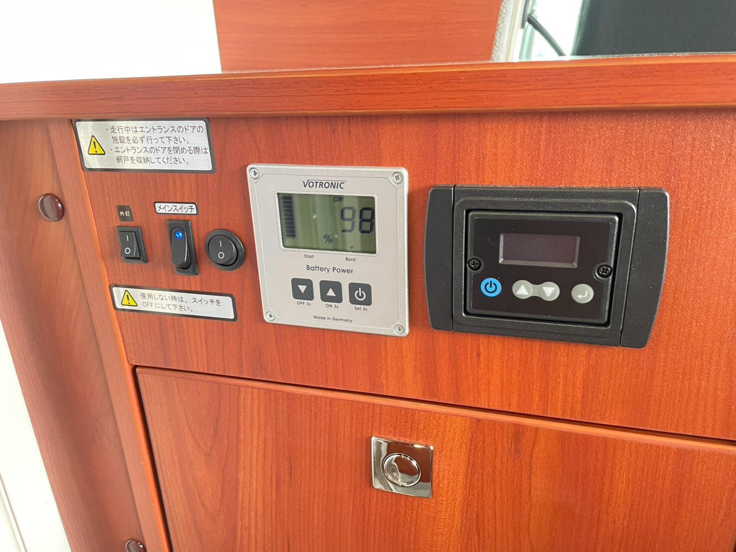 キャンピングカー キャブコン ｶﾑﾛｰﾄﾞﾌｼﾞｶｰｽﾞｼﾞｬﾊﾟﾝNovaﾀｲﾌﾟR新車