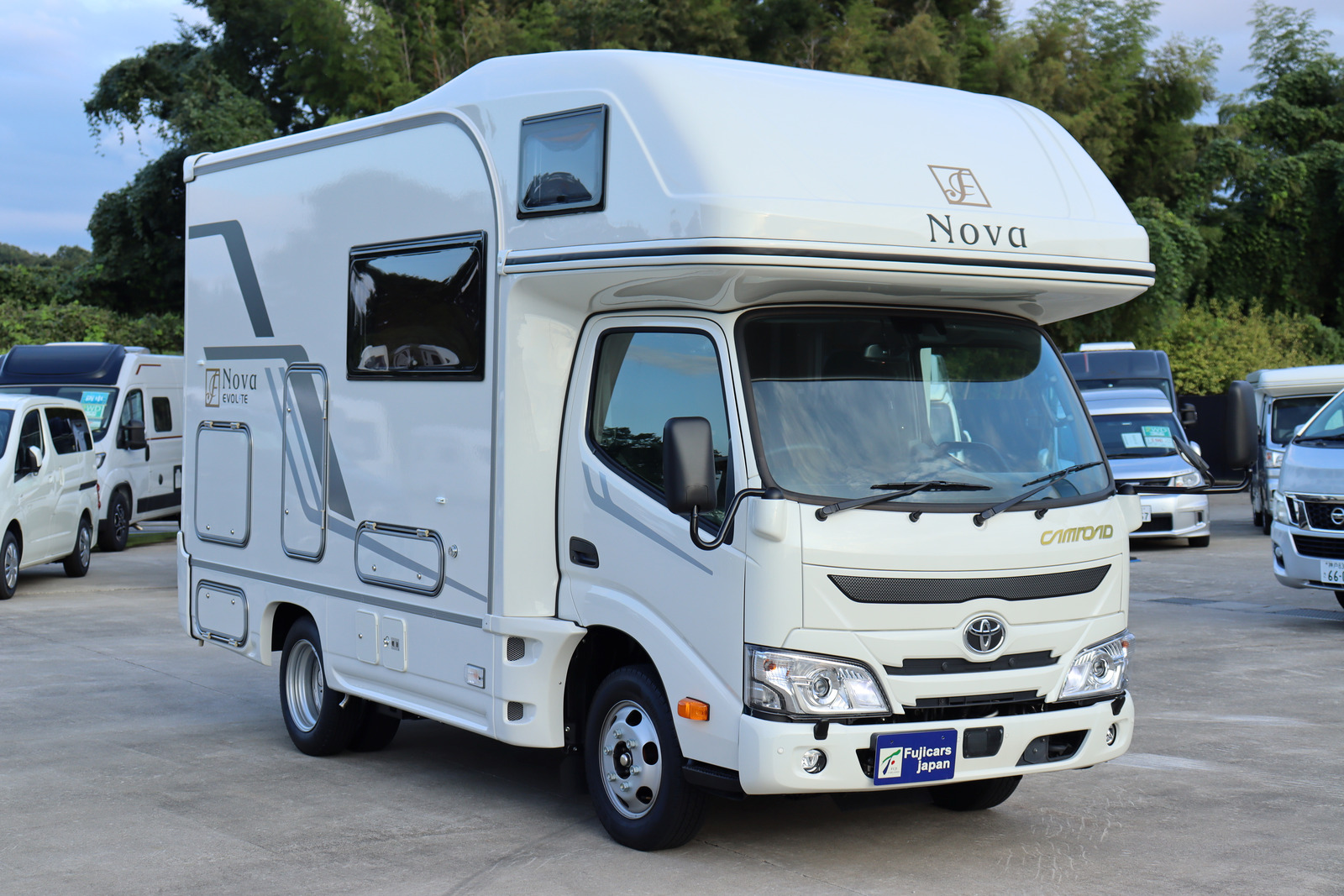 キャンピングカー キャブコン ｶﾑﾛｰﾄﾞﾌｼﾞｶｰｽﾞｼﾞｬﾊﾟﾝNovaﾀｲﾌﾟR新車