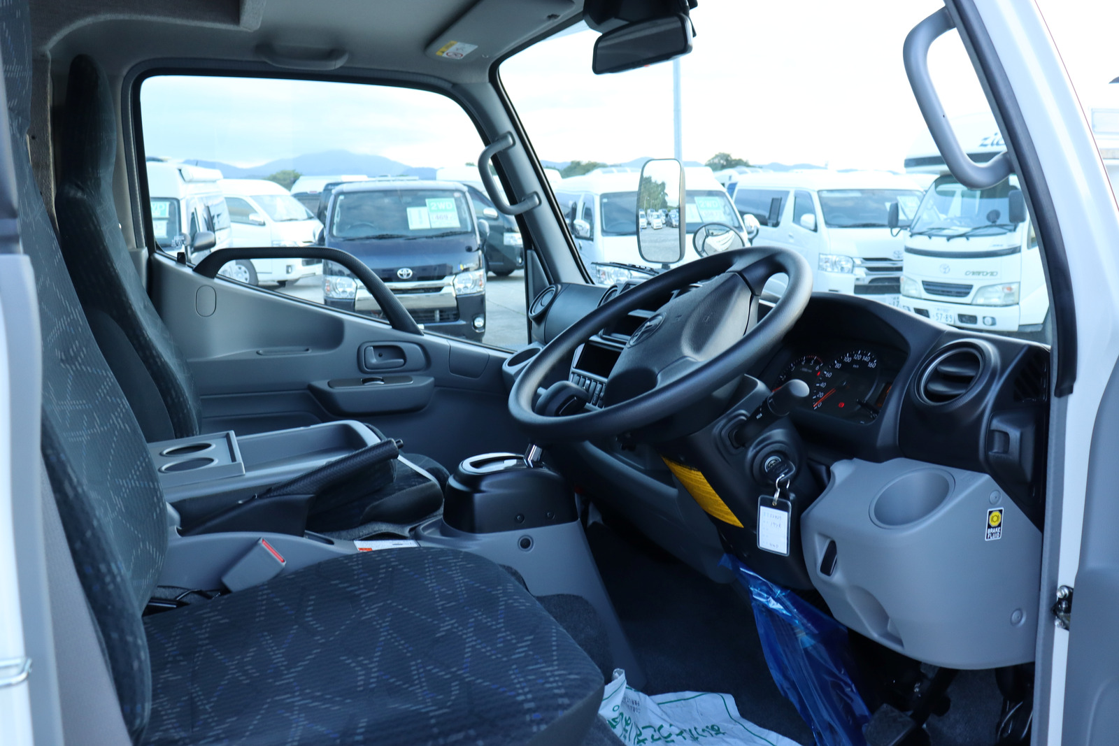 キャンピングカー キャブコン ｶﾑﾛｰﾄﾞﾌｼﾞｶｰｽﾞｼﾞｬﾊﾟﾝNovaﾀｲﾌﾟR新車