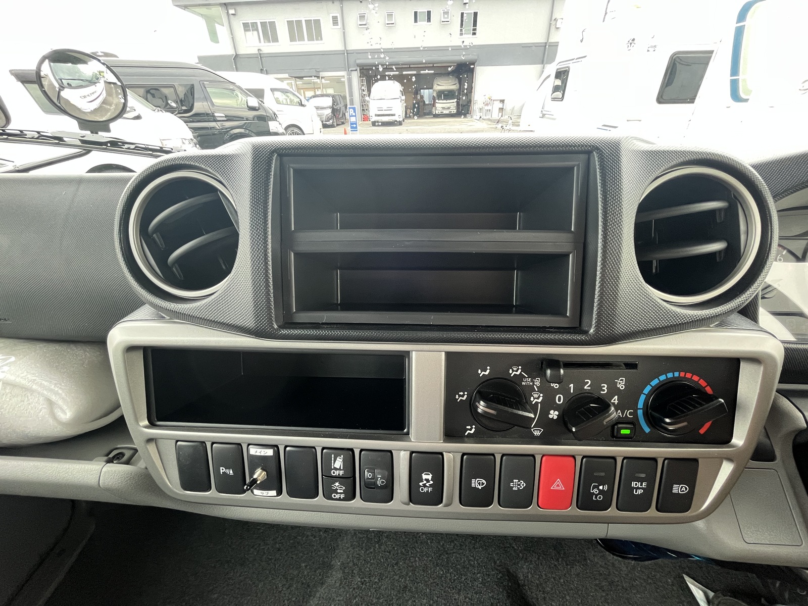 キャンピングカー キャブコン ｶﾑﾛｰﾄﾞﾌｼﾞｶｰｽﾞｼﾞｬﾊﾟﾝNovaﾀｲﾌﾟW新車