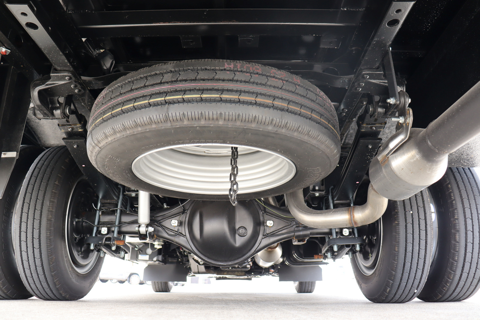 キャンピングカー キャブコン ｶﾑﾛｰﾄﾞﾌｼﾞｶｰｽﾞｼﾞｬﾊﾟﾝNovaW 4WD新車