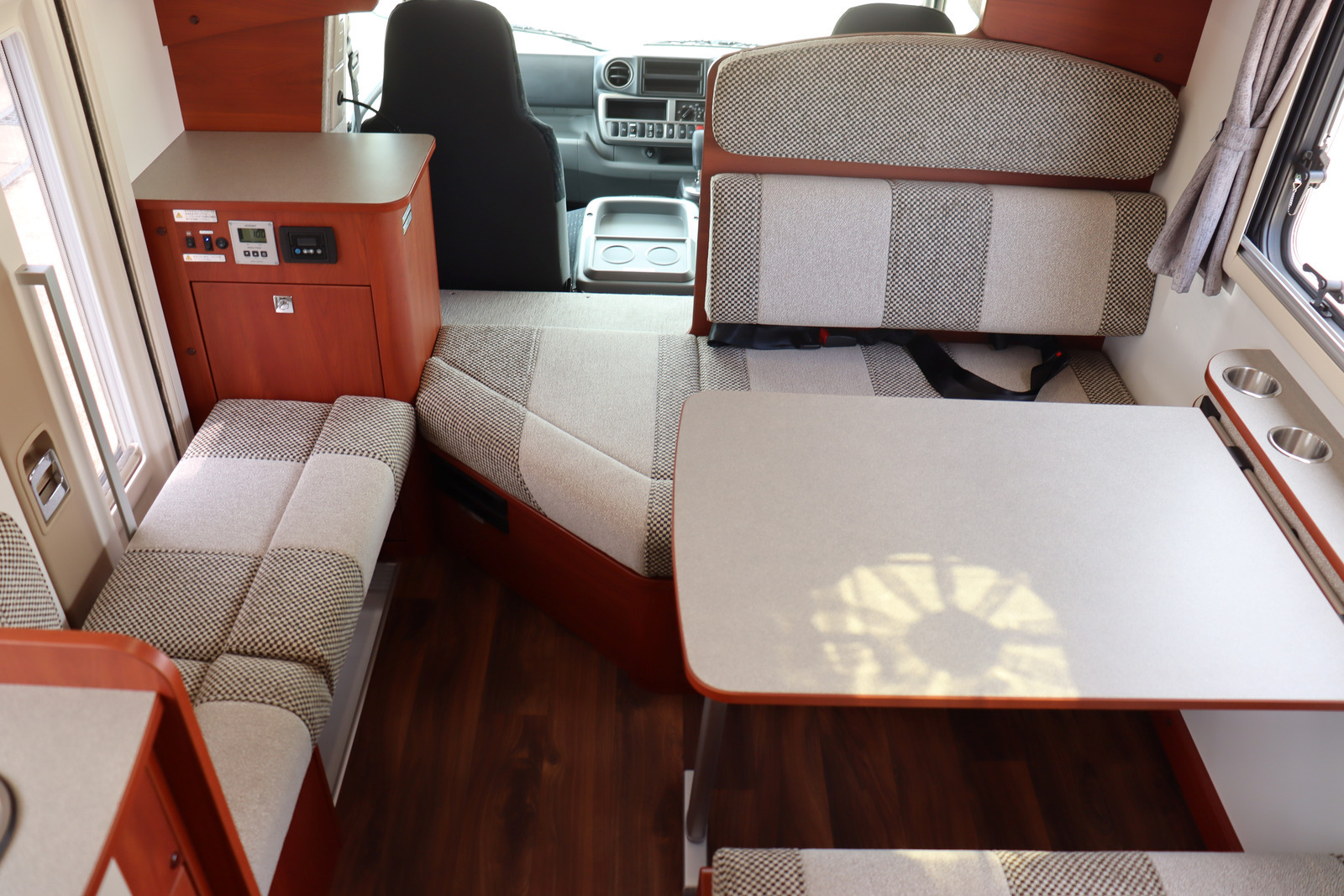キャンピングカー キャブコン ｶﾑﾛｰﾄﾞﾌｼﾞｶｰｽﾞｼﾞｬﾊﾟﾝNovaW 4WD新車