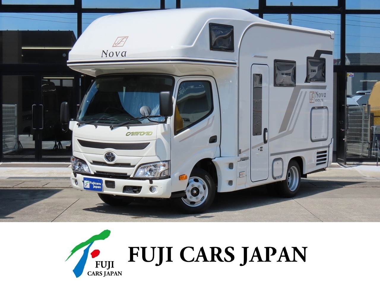 キャンピングカー キャブコン カムロードフジカーズジャパンNovaタイプX新車