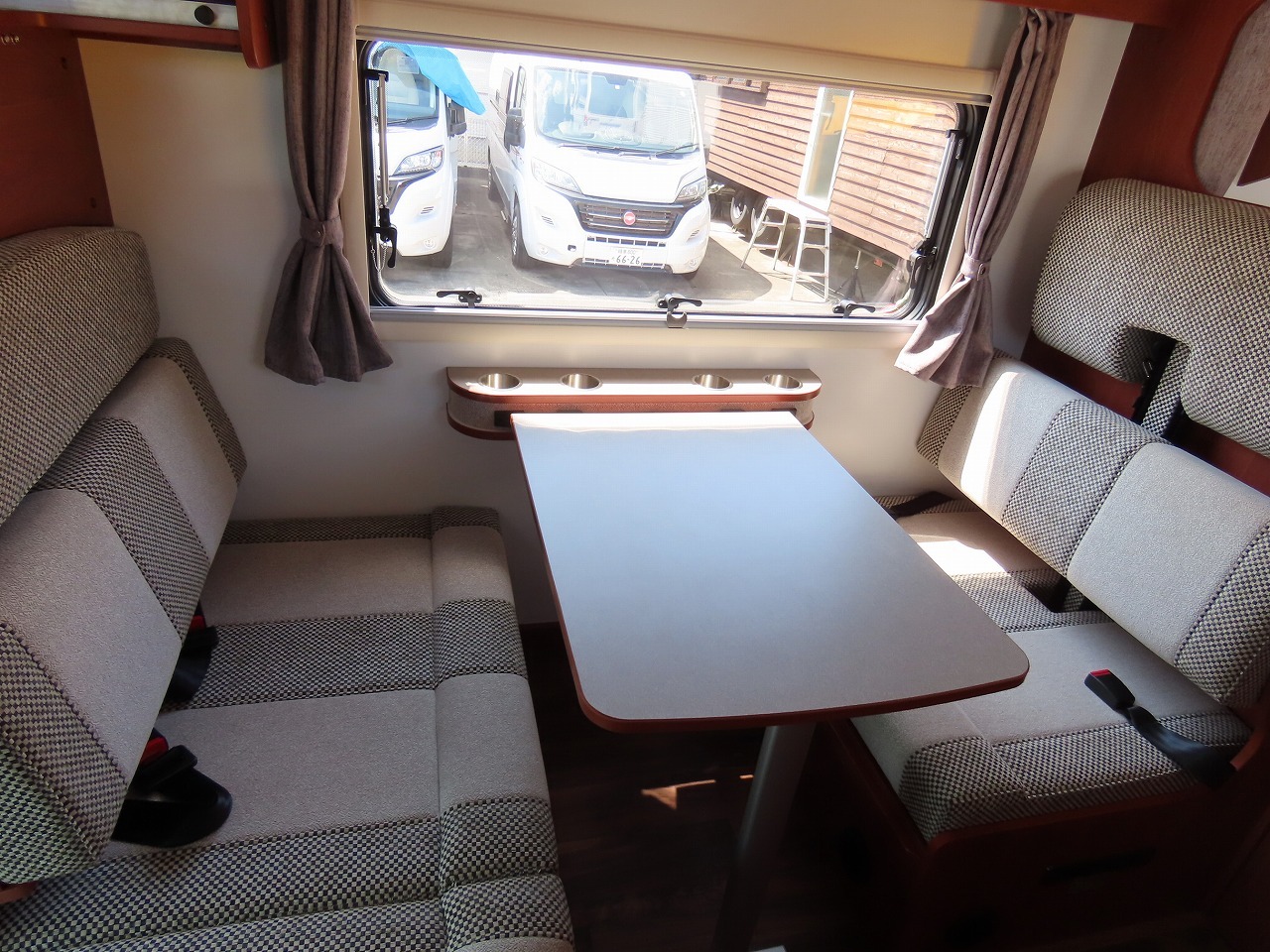 キャンピングカー キャブコン ｶﾑﾛｰﾄﾞﾌｼﾞｶｰｽﾞｼﾞｬﾊﾟﾝNovaﾀｲﾌﾟX新車
