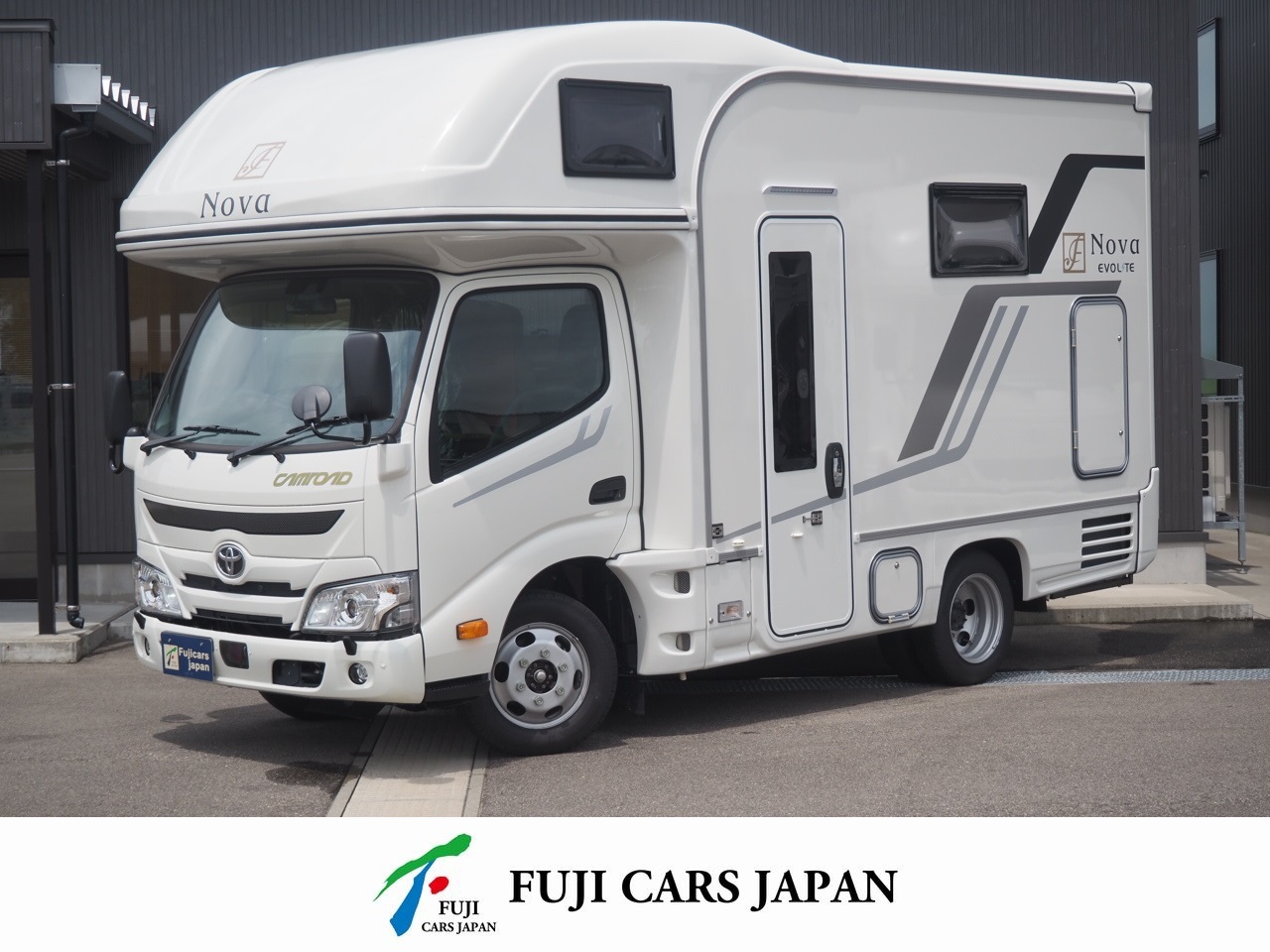 キャンピングカー キャブコン カムロードフジカーズジャパンNovaW 4WD新車
