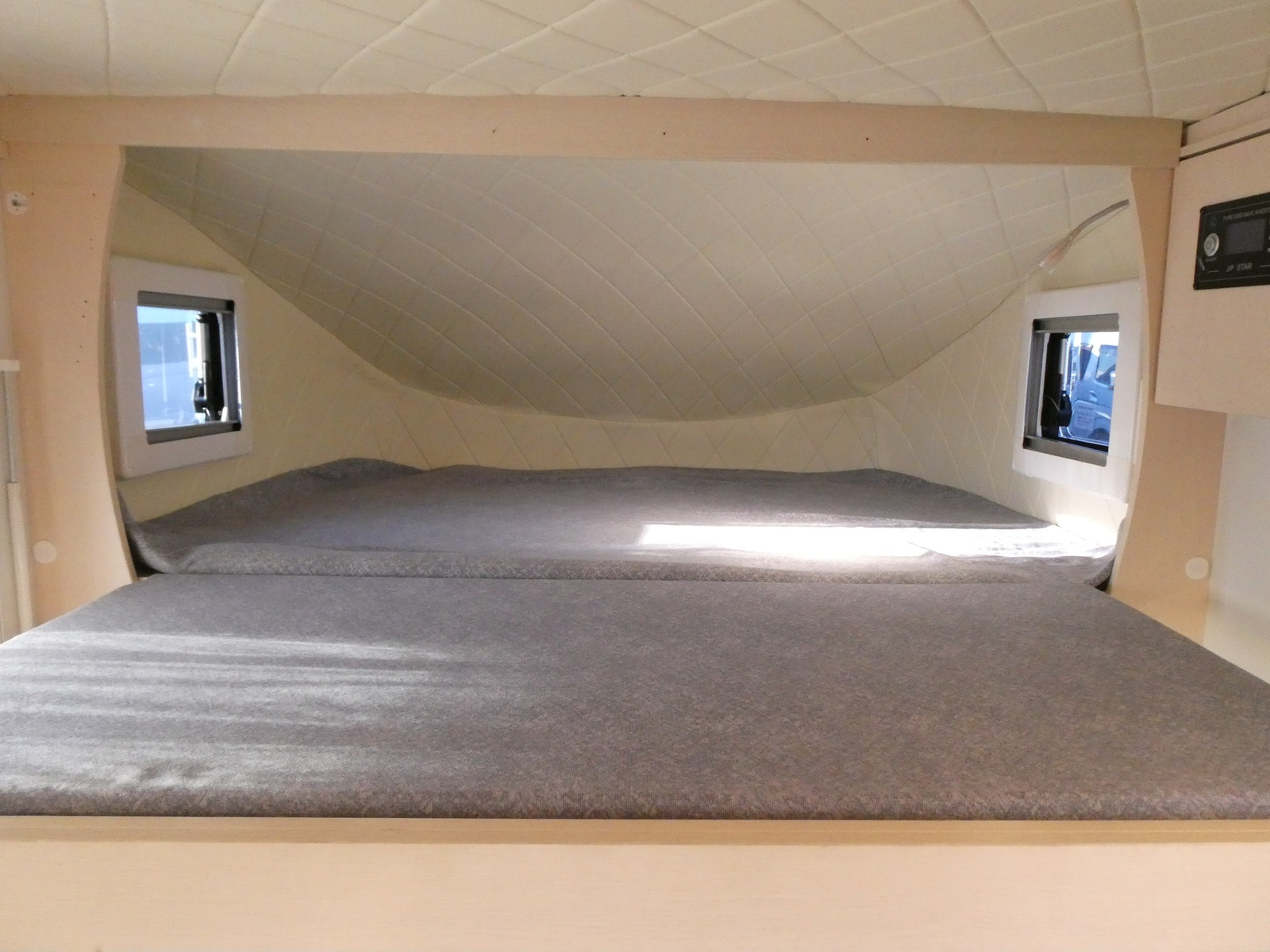 キャンピングカー 軽キャンパー JPｽﾀｰ　ﾊｯﾋﾟｰ1+　4WD　DCｸｰﾗｰ　ﾘﾁｳﾑ