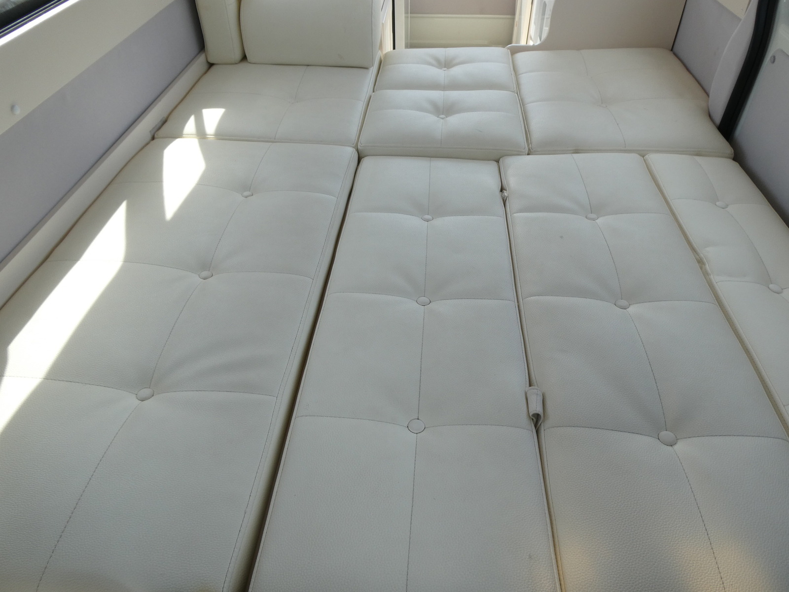 キャンピングカー バンコン RVﾋﾞｯｸﾌｯﾄ　ｽｳｨﾝｸﾞN4.7　FF　ｵｰﾆﾝｸﾞ