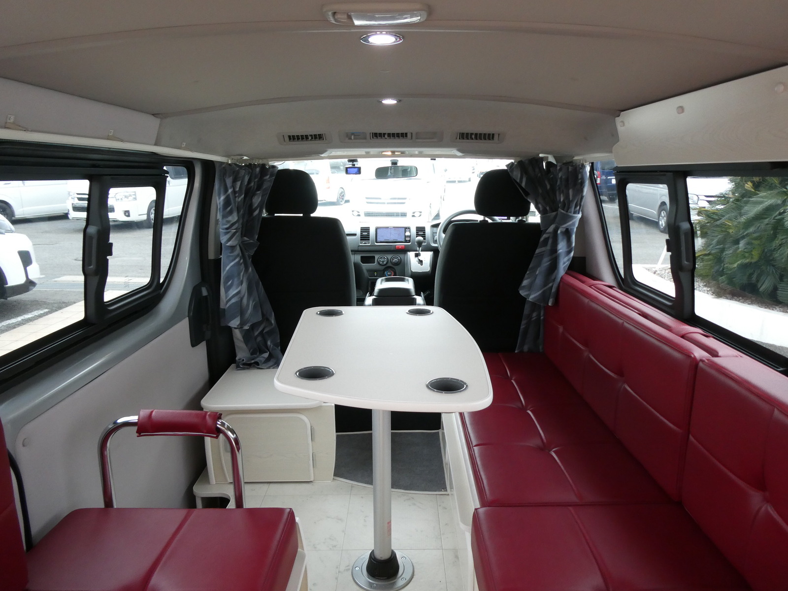 キャンピングカー バンコン RVﾋﾞｯｸﾌｯﾄ　ｽｳｨﾝｸﾞN4.7　冷蔵庫　ｲﾝﾊﾞｰﾀｰ