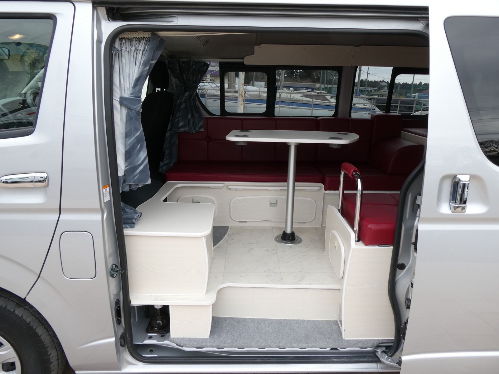 キャンピングカー バンコン RVﾋﾞｯｸﾌｯﾄ　ｽｳｨﾝｸﾞN4.7　冷蔵庫　ｲﾝﾊﾞｰﾀｰ