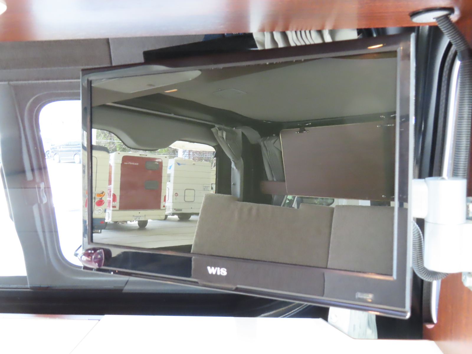 キャンピングカー バンコン ﾊｲｴｰｽ ﾘﾝｴｲ ﾊﾞｶﾝﾁｪｽMOMO　ﾃﾞｨｰｾﾞﾙ