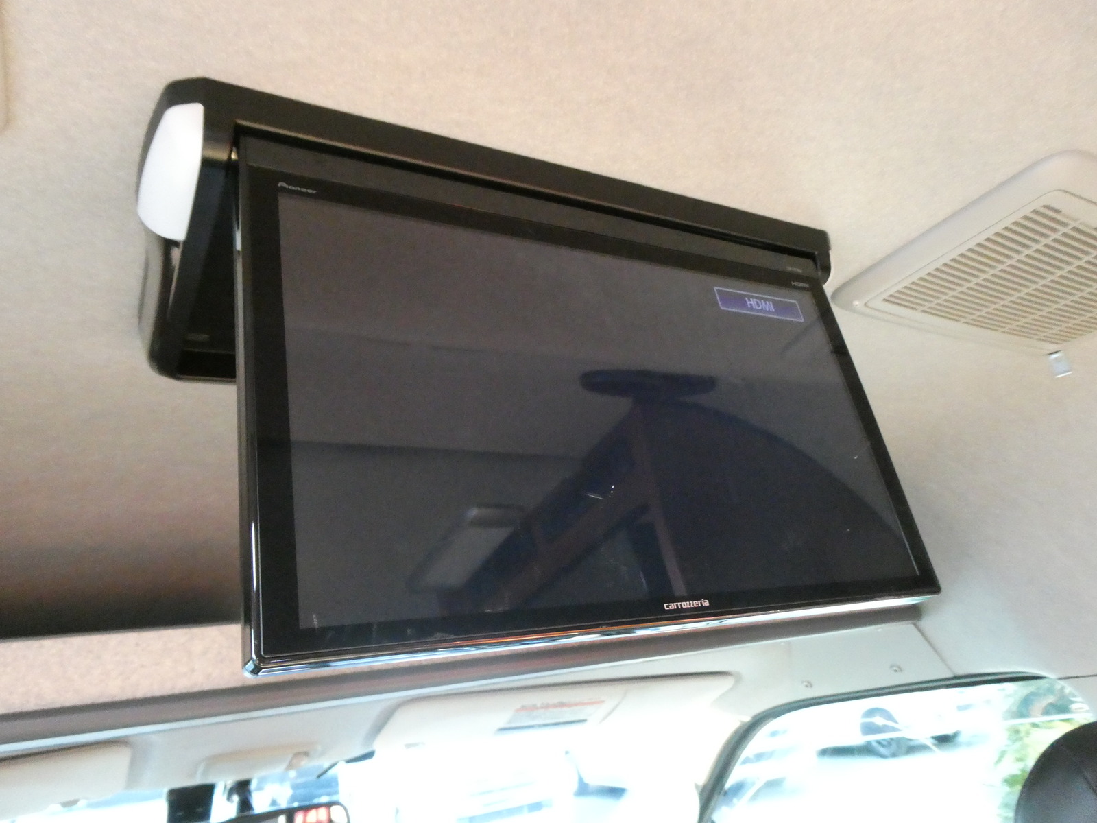 キャンピングカー バンコン ﾅｯﾂRV　ﾗﾃﾞｨｯｼｭ　4WD　FF　ﾘﾁｳﾑBT