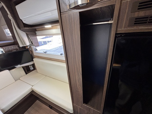 キャンピングカー キャブコン ｶﾑﾛｰﾄﾞ ﾊﾞﾝﾃｯｸ ｺﾙﾄﾞﾘｰﾌﾞｽ 4WD