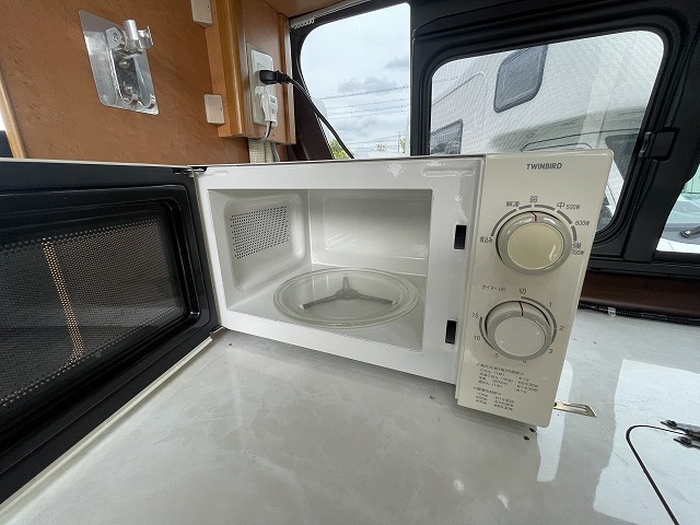 キャンピングカー バンコン ﾊｲｴｰｽ OMC 銀河 家庭用ｴｱｺﾝ ﾘﾁｳﾑ