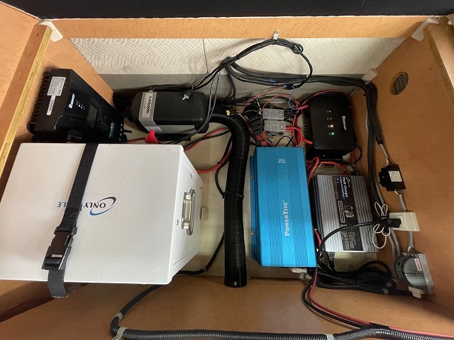 キャンピングカー バンコン ﾊｲｴｰｽ OMC 銀河 家庭用ｴｱｺﾝ ﾘﾁｳﾑ