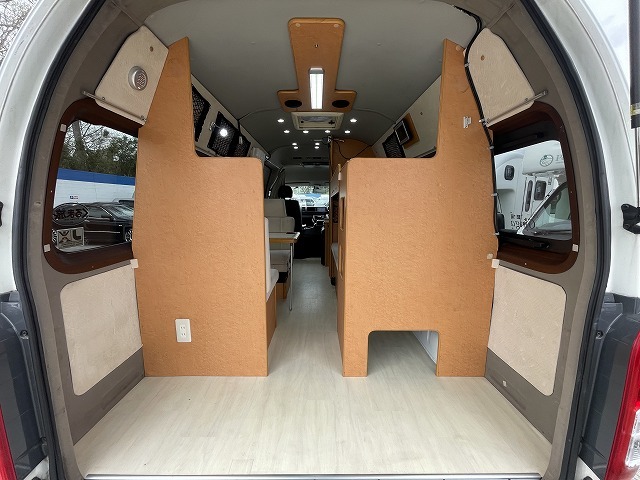 キャンピングカー バンコン ﾊｲｴｰｽ OMC 銀河 家庭用ｴｱｺﾝ ﾘﾁｳﾑ