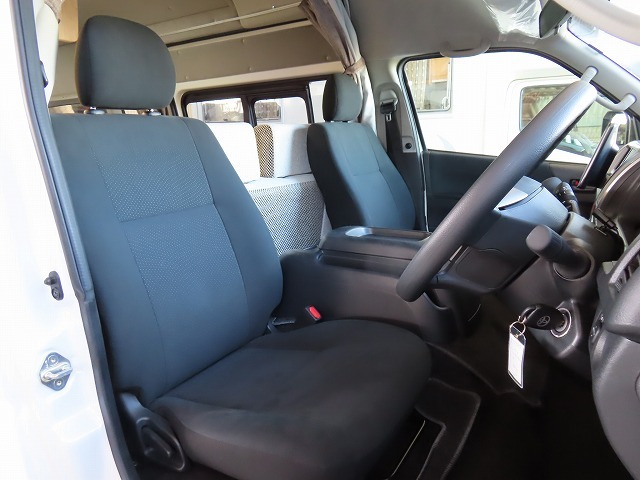 キャンピングカー バンコン ﾊｲｴｰｽ ﾅｯﾂRV ﾗﾃﾞｨｯｼｭ 4WD