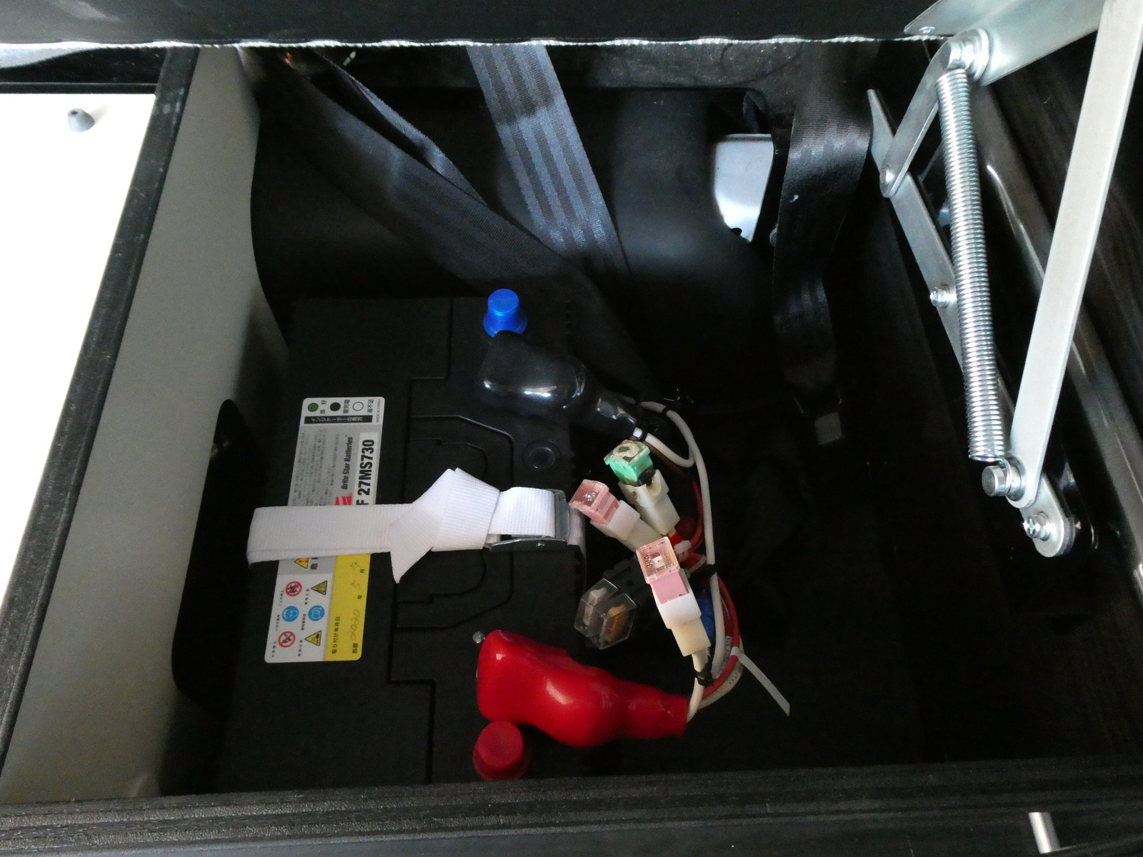 キャンピングカー バンコン ｱﾈｯｸｽ　ﾌｧﾐﾘｰﾜｺﾞﾝ　FFﾋｰﾀｰ　3ﾅﾝﾊﾞｰ