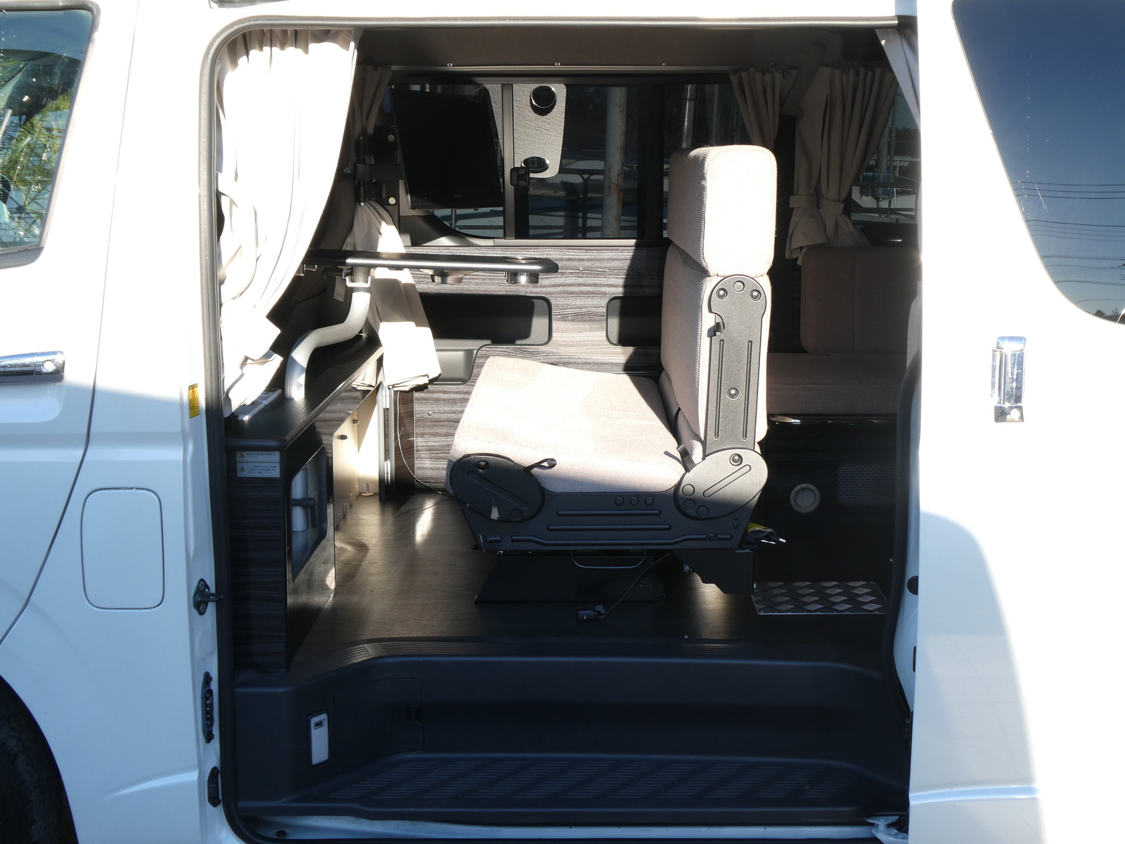 キャンピングカー バンコン ｱﾈｯｸｽ　ﾌｧﾐﾘｰﾜｺﾞﾝ　FFﾋｰﾀｰ　3ﾅﾝﾊﾞｰ