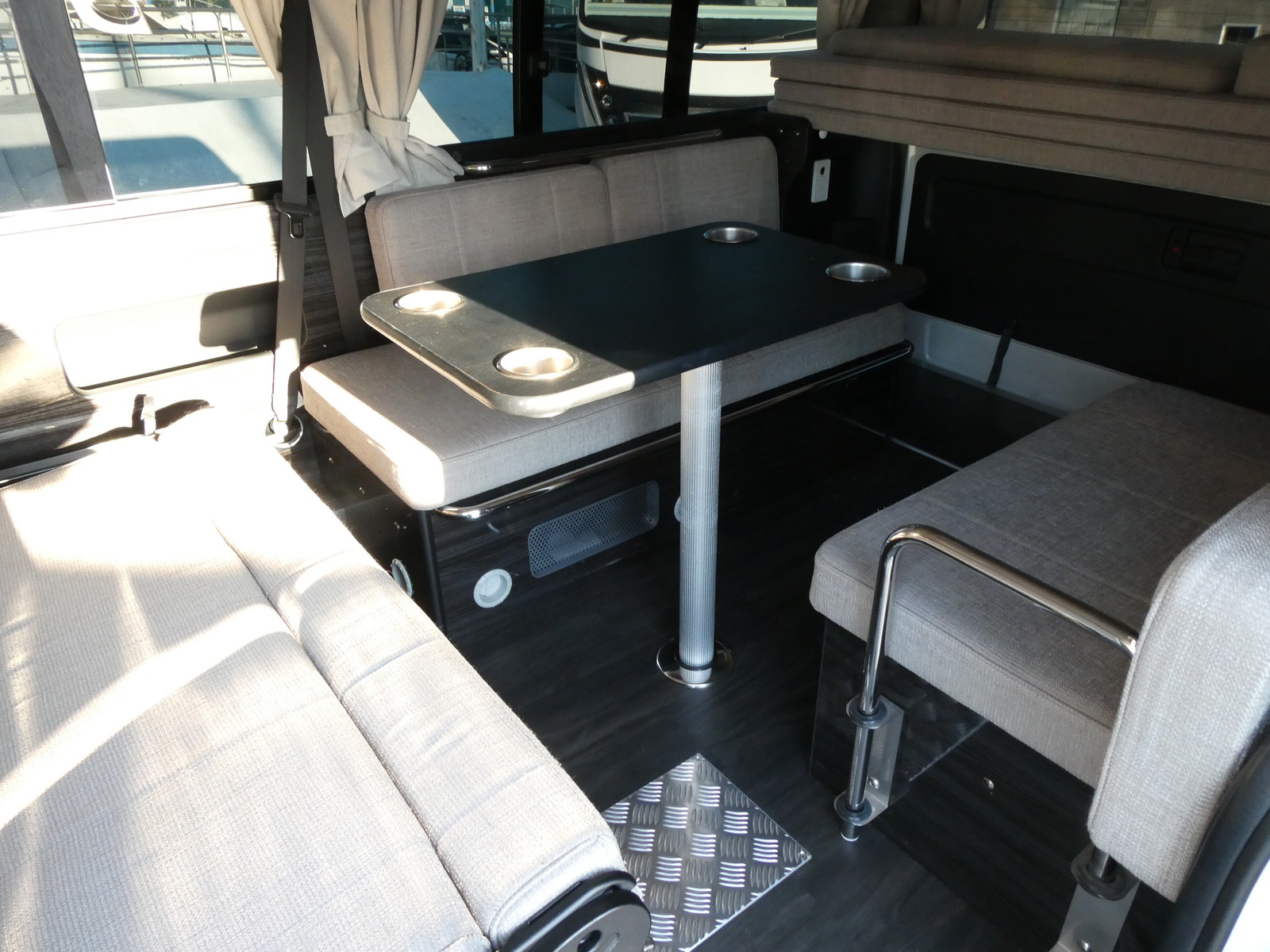 キャンピングカー バンコン ｱﾈｯｸｽ　ﾌｧﾐﾘｰﾜｺﾞﾝ　FFﾋｰﾀｰ　3ﾅﾝﾊﾞｰ