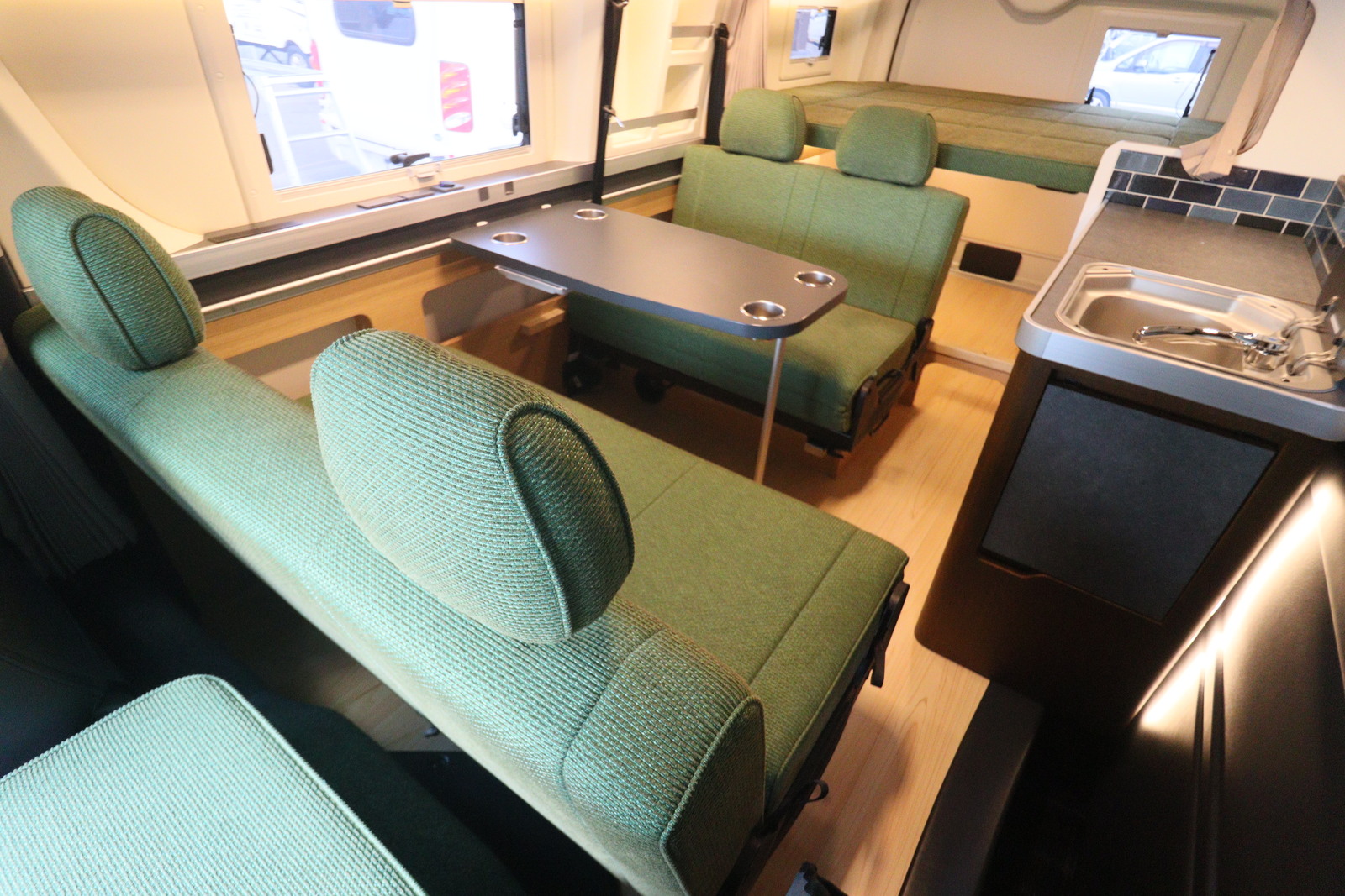 キャンピングカー バンコン ﾊｲｴｰｽ ﾄｲﾌｧｸﾄﾘｰ ﾊﾞｰﾃﾞﾝｸﾞﾗﾝﾃﾞｶｰｻ