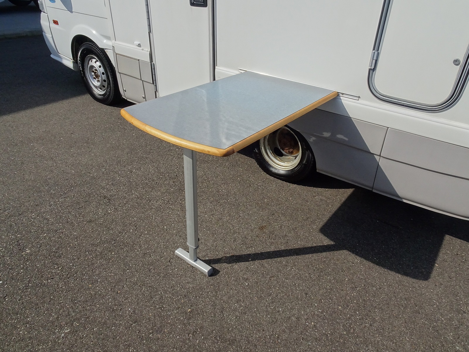 キャンピングカー キャブコン ﾎﾞﾝｺﾞ AtoZ ｱﾐﾃｨ D-TB 4WD 5MT