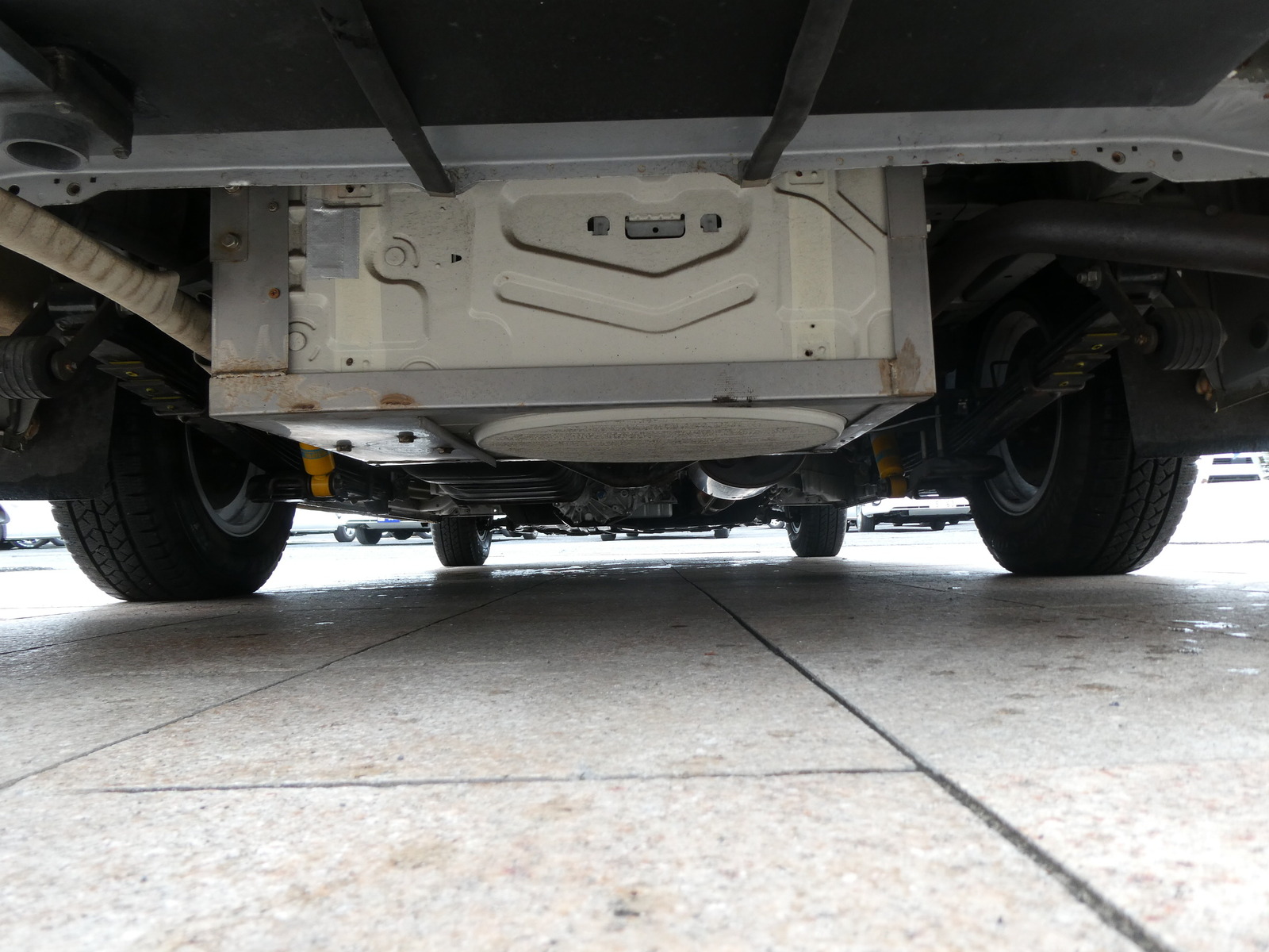 キャンピングカー キャブコン ﾌｧﾝﾙｰﾁｪ　ﾊﾟﾀｺﾞﾆｱｽﾀｰﾘﾝｸﾞ　4WD　家AC　FF