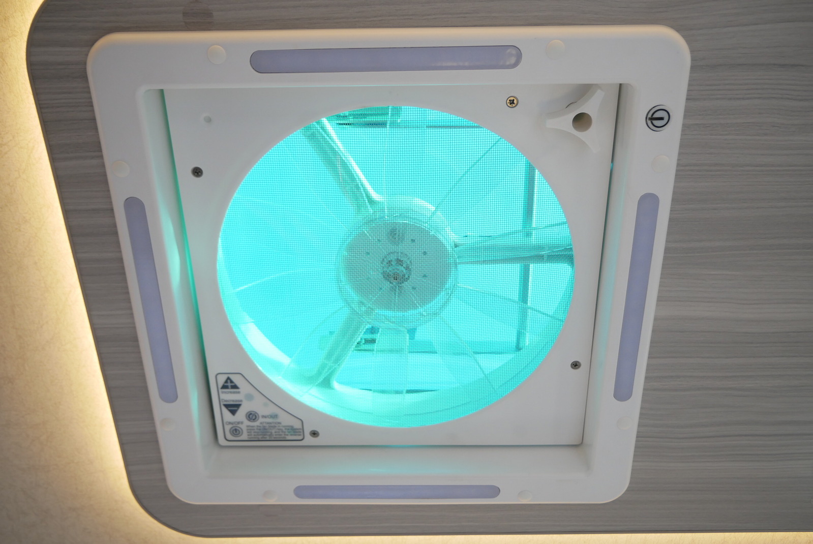 キャンピングカー キャブコン ｶﾑﾛｰﾄﾞ ﾀﾞｲﾚｸﾄｶｰｽﾞ ﾘｰｻ