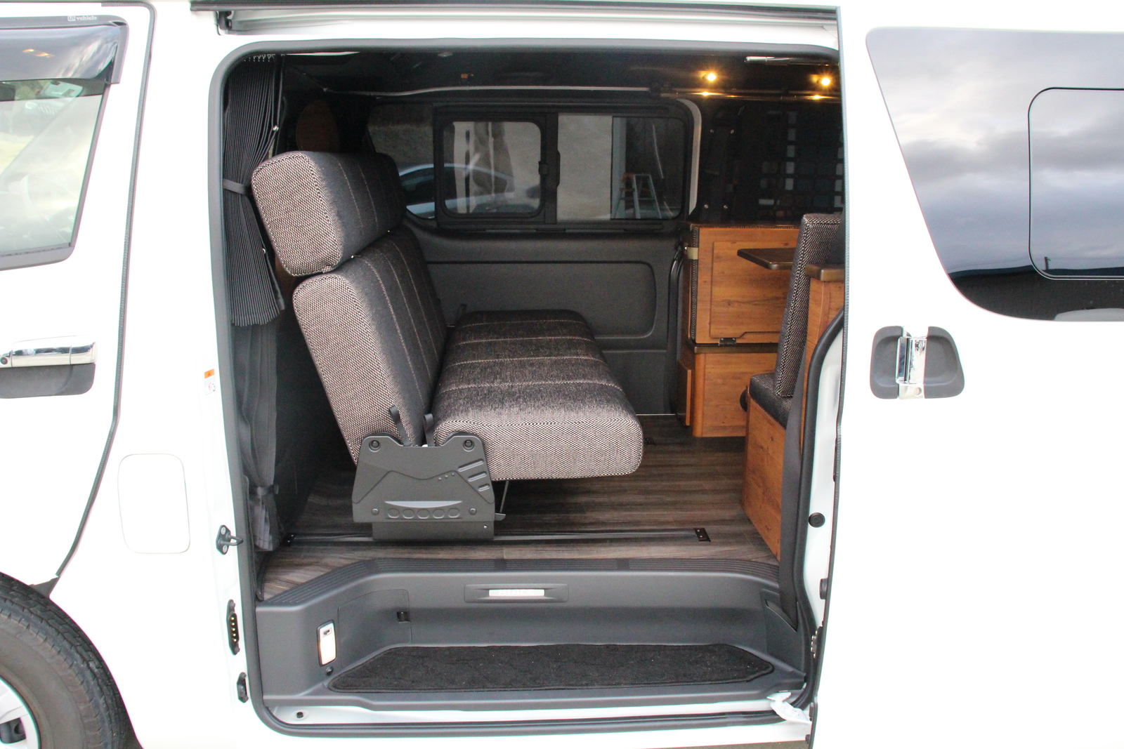 キャンピングカー バンコン ﾊｲｴｰｽ ｹｲﾜｰｸｽ ｸﾗｼｯｸﾊﾞﾝ FFﾋｰﾀｰ