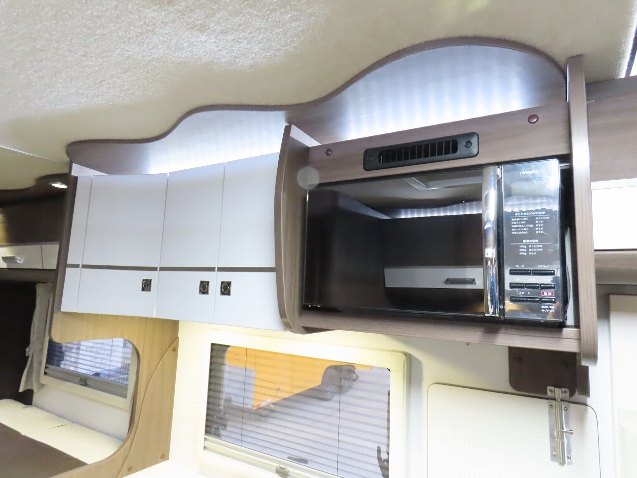 キャンピングカー キャブコン ﾅｶﾑﾛｰﾄﾞ ﾅｯﾂRV ｸﾚｱｴﾎﾞ5.3X