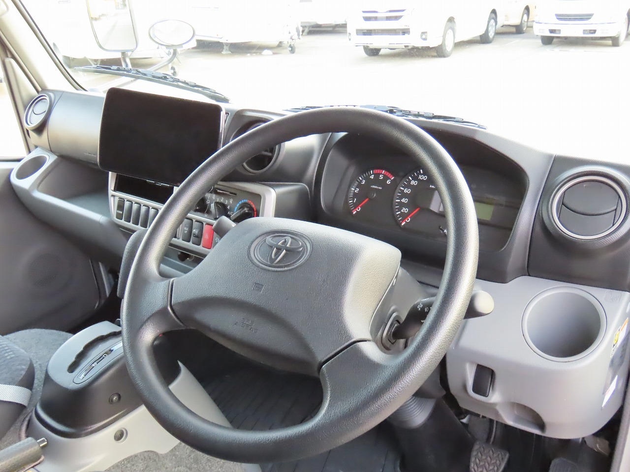 キャンピングカー キャブコン ﾅｶﾑﾛｰﾄﾞ ﾅｯﾂRV ｸﾚｱｴﾎﾞ5.3X