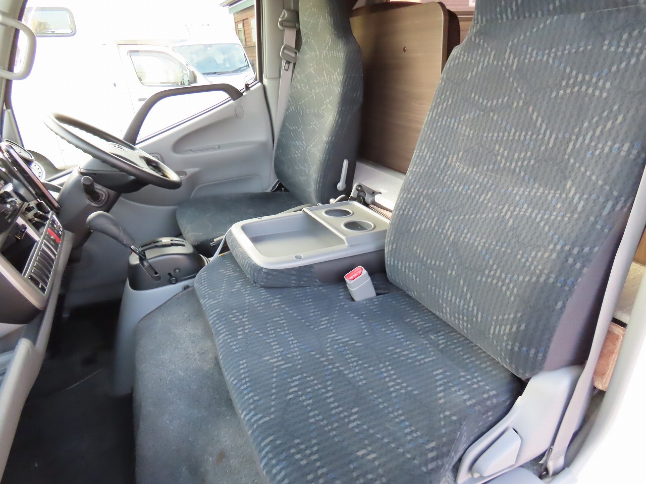 キャンピングカー キャブコン ﾅｶﾑﾛｰﾄﾞ ﾅｯﾂRV ｸﾚｱｴﾎﾞ5.3X