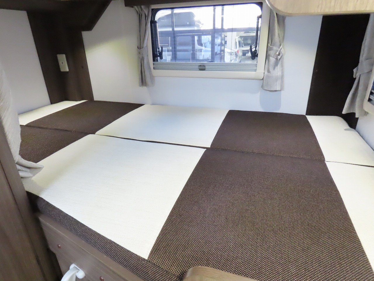 キャンピングカー キャブコン ﾅｶﾑﾛｰﾄﾞ ﾅｯﾂRV ｸﾚｱｴﾎﾞ5.3X