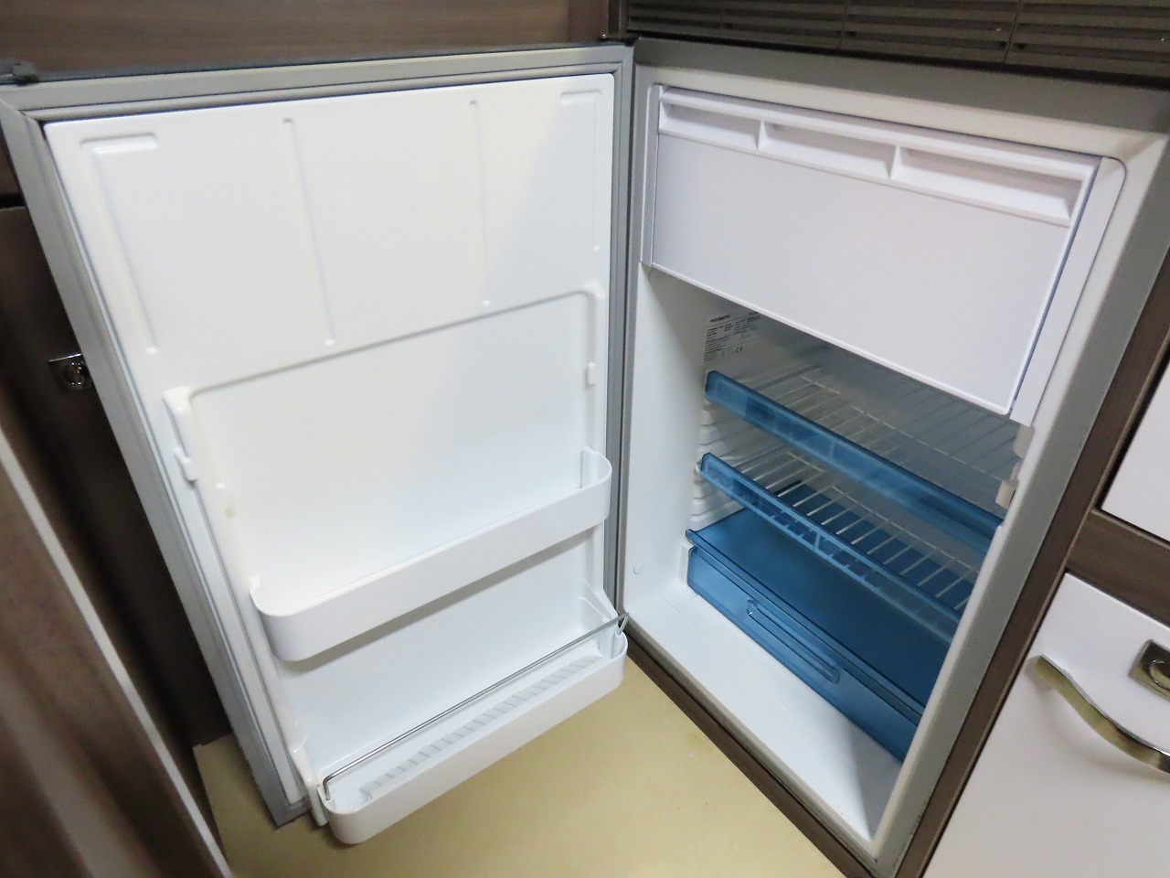 キャンピングカー キャブコン ﾅｶﾑﾛｰﾄﾞ ﾅｯﾂRV ｸﾚｱｴﾎﾞ5.3X