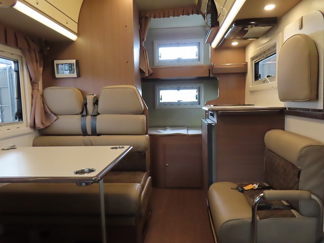 キャンピングカー キャブコン ﾊｲｴｰｽ ﾌｧﾝﾙｰﾁｪ ｾﾚﾝｹﾞﾃｨ 4WD