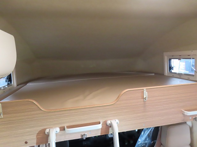 キャンピングカー キャブコン ﾊｲｴｰｽ ﾌｧﾝﾙｰﾁｪ ｾﾚﾝｹﾞﾃｨ 4WD