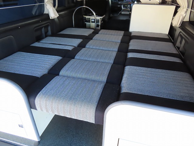 キャンピングカー バンコン ﾊｲｴｰｽ ﾅｯﾂRV ﾄﾗｲｱﾙ ﾀｲﾌﾟC