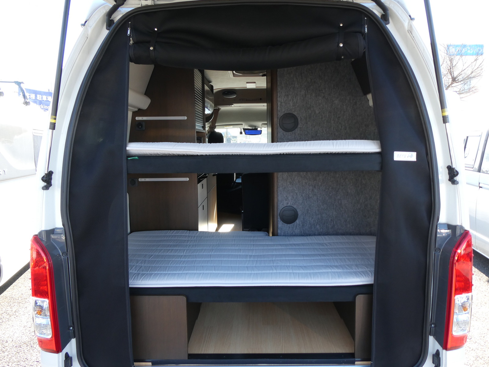 キャンピングカー バンコン ﾄｲﾌｧｸﾄﾘｰ　GTｸﾞﾗﾝﾃﾞ　ｶｰｻﾎｰﾑ　ﾌﾞﾗｯｸED