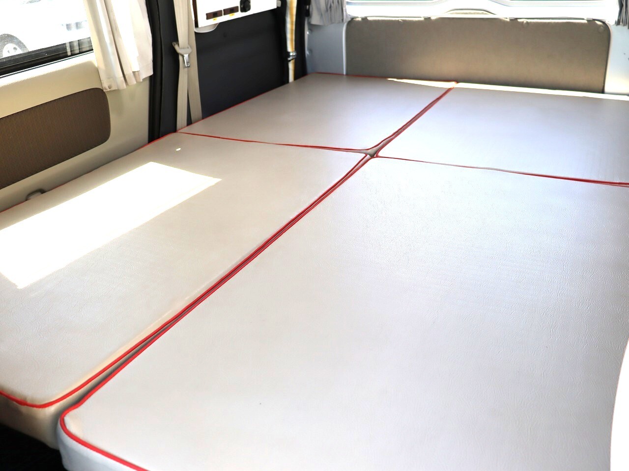 キャンピングカー 軽キャンパー ｴﾌﾞﾘｲ ｽﾃｰｼﾞ21 ﾊﾞｽｷﾝｸﾞ 4WD