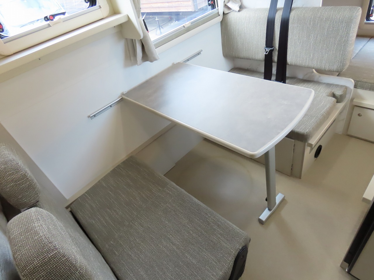 キャンピングカー キャブコン ﾎﾞﾝｺﾞ AtoZ ｱﾚﾝ･ﾊｲ