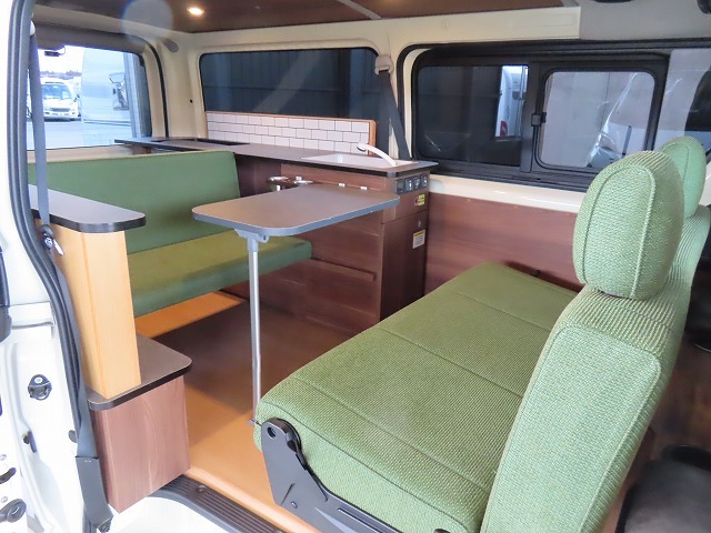 キャンピングカー バンコン ﾊｲｴｰｽ ﾄｲﾌｧｸﾄﾘｰ ｸﾞﾘｰﾝﾊﾞﾃﾞｨA