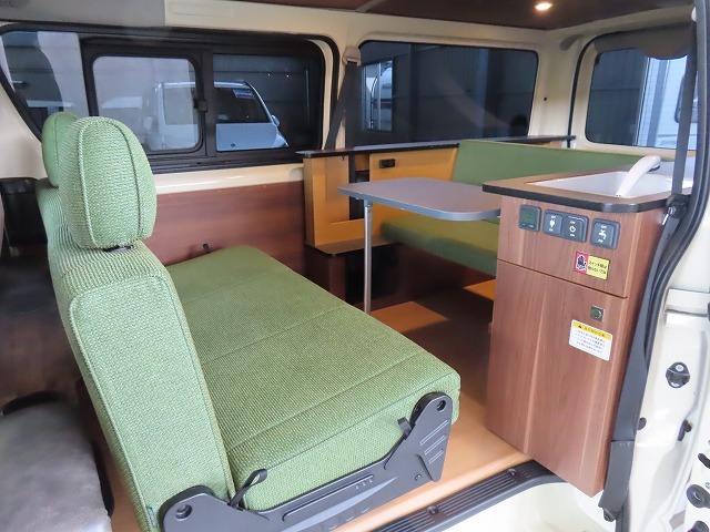 キャンピングカー バンコン ﾊｲｴｰｽ ﾄｲﾌｧｸﾄﾘｰ ｸﾞﾘｰﾝﾊﾞﾃﾞｨA